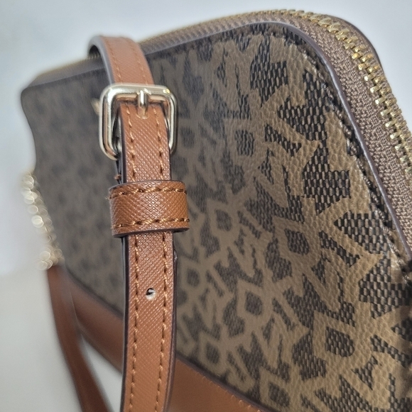 DKNY Bryant Park Top Zip Crossbody - Picture 5 of 12